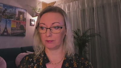 VanessaLUX live cam on Cam4