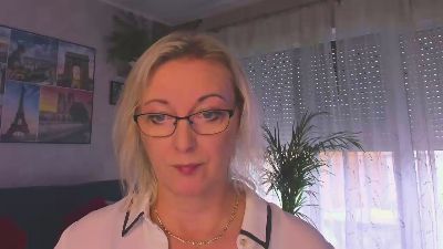 VanessaLUX live cam on Cam4