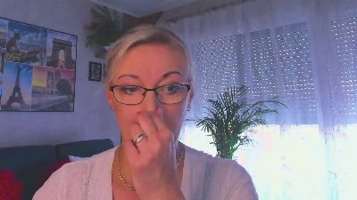 VanessaLUX live cam on Cam4