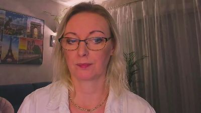 VanessaLUX live cam on Cam4