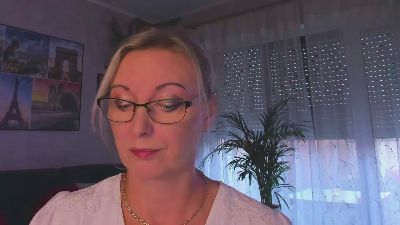 VanessaLUX live cam on Cam4