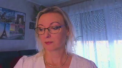 VanessaLUX live cam on Cam4