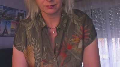 VanessaLUX live cam on Cam4