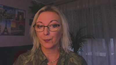 VanessaLUX live cam on Cam4