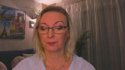 VanessaLUX live cam on Cam4
