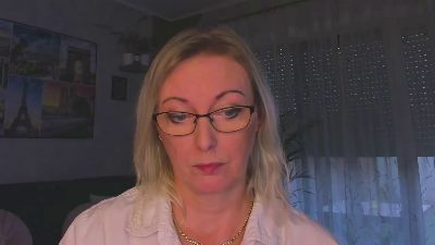 VanessaLUX live cam on Cam4