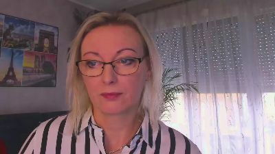 VanessaLUX live cam on Cam4