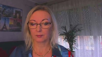 VanessaLUX live cam on Cam4