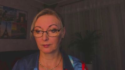 VanessaLUX live cam on Cam4