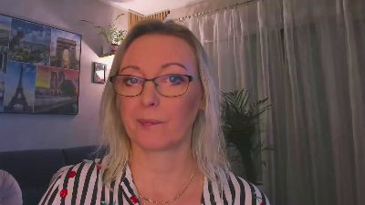 VanessaLUX live cam on Cam4