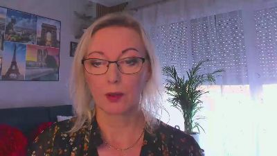 VanessaLUX live cam on Cam4