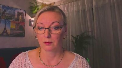 VanessaLUX live cam on Cam4