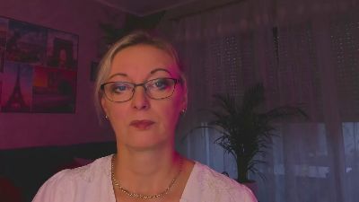 VanessaLUX live cam on Cam4