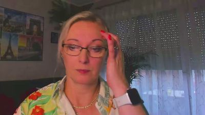 VanessaLUX live cam on Cam4