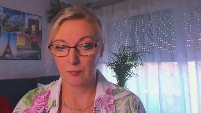 VanessaLUX live cam on Cam4