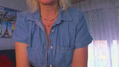 VanessaLUX live cam on Cam4