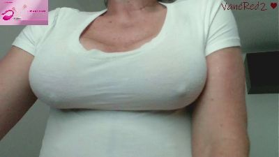 VanessaRed2 live cam on Cam4