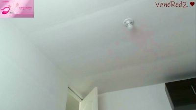 VanessaRed2 live cam on Cam4