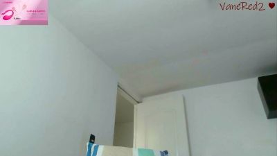 VanessaRed2 live cam on Cam4