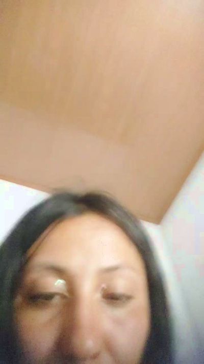 Vanessagoodfeel live cam on Cam4