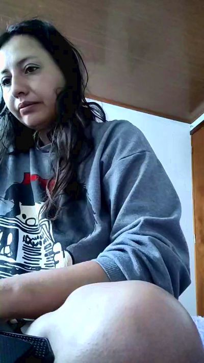 Vanessagoodfeel live cam on Cam4