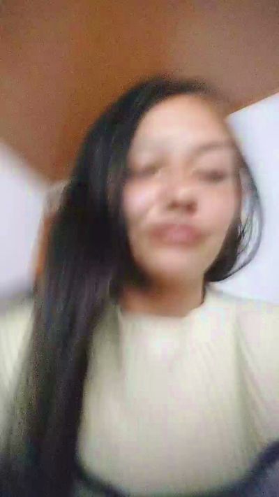 Vanessagoodfeel live cam on Cam4