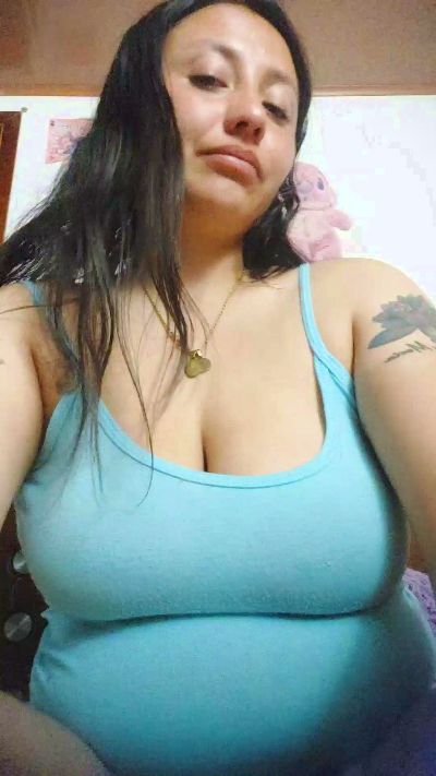 Vanessagoodfeel live cam on Cam4