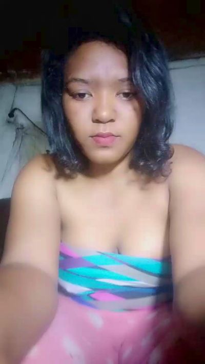 Vanessahot09 live cam on Cam4