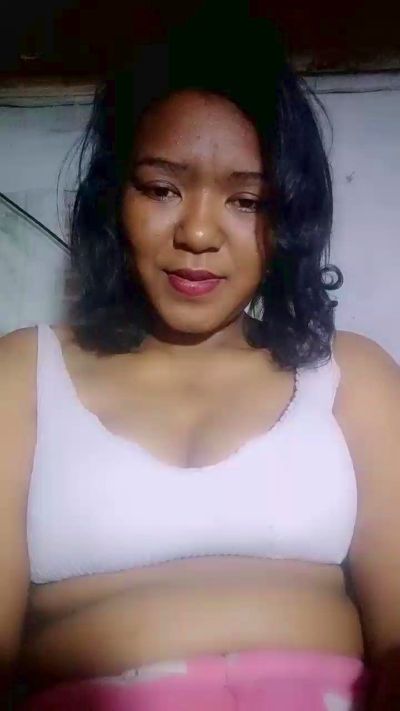 Vanessahot09 live cam on Cam4