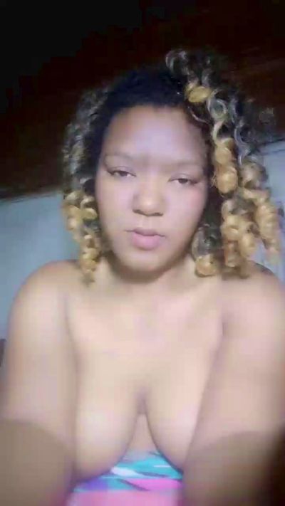 Vanessahot09 live cam on Cam4