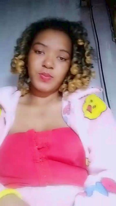 Vanessahot09 live cam on Cam4