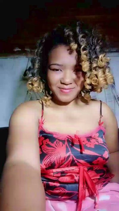 Vanessahot09 live cam on Cam4