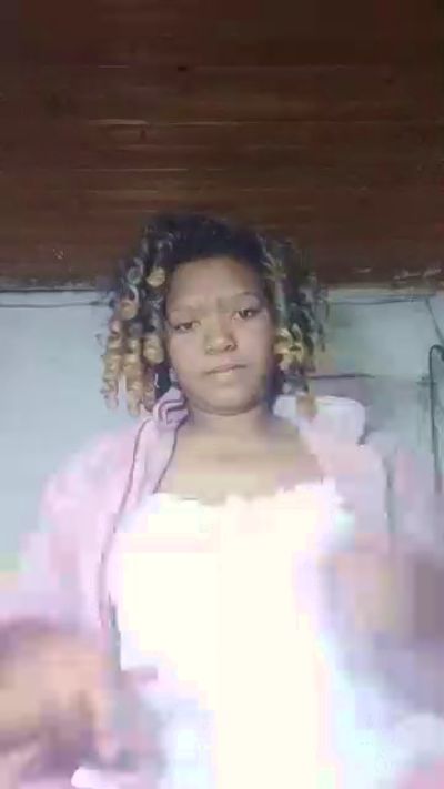 Vanessahot09 live cam on Cam4
