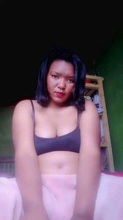 Vanessahot09 live cam on Cam4