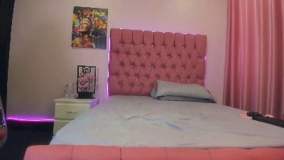 VanillaFlo live cam on Cam4