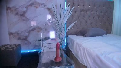 VanillaFlo live cam on Cam4