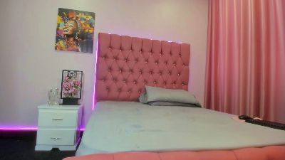 VanillaFlo live cam on Cam4