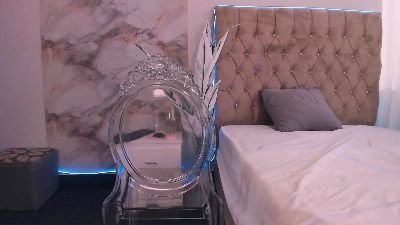 VanillaFlo live cam on Cam4