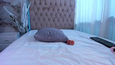 VanillaFlo live cam on Cam4