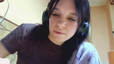 VannessaMuell live cam on Cam4