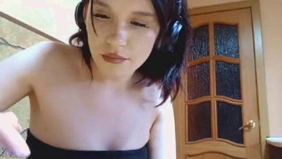 VannessaMuell live cam on Cam4