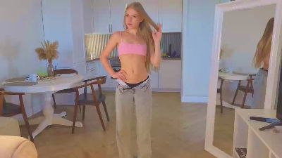 VannessaWerries live cam on Cam4