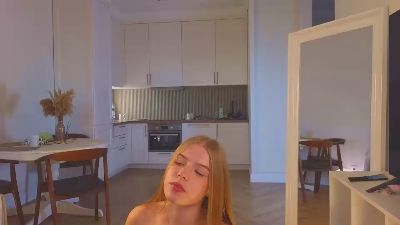 VannessaWerries live cam on Cam4
