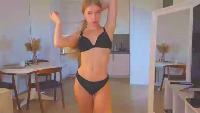 VannessaWerries live cam on Cam4