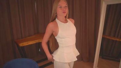VannessaWerries live cam on Cam4