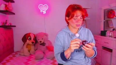 Vannessa_Shy live cam on Cam4