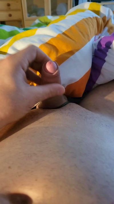 Vanom1 live cam on Cam4