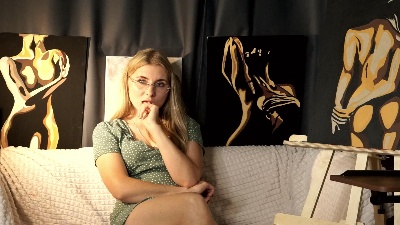 VaporWillow live cam on Cam4