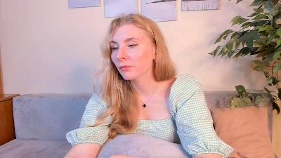 VaporWillow live cam on Cam4