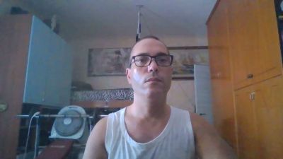 Varen86 live cam on Cam4
